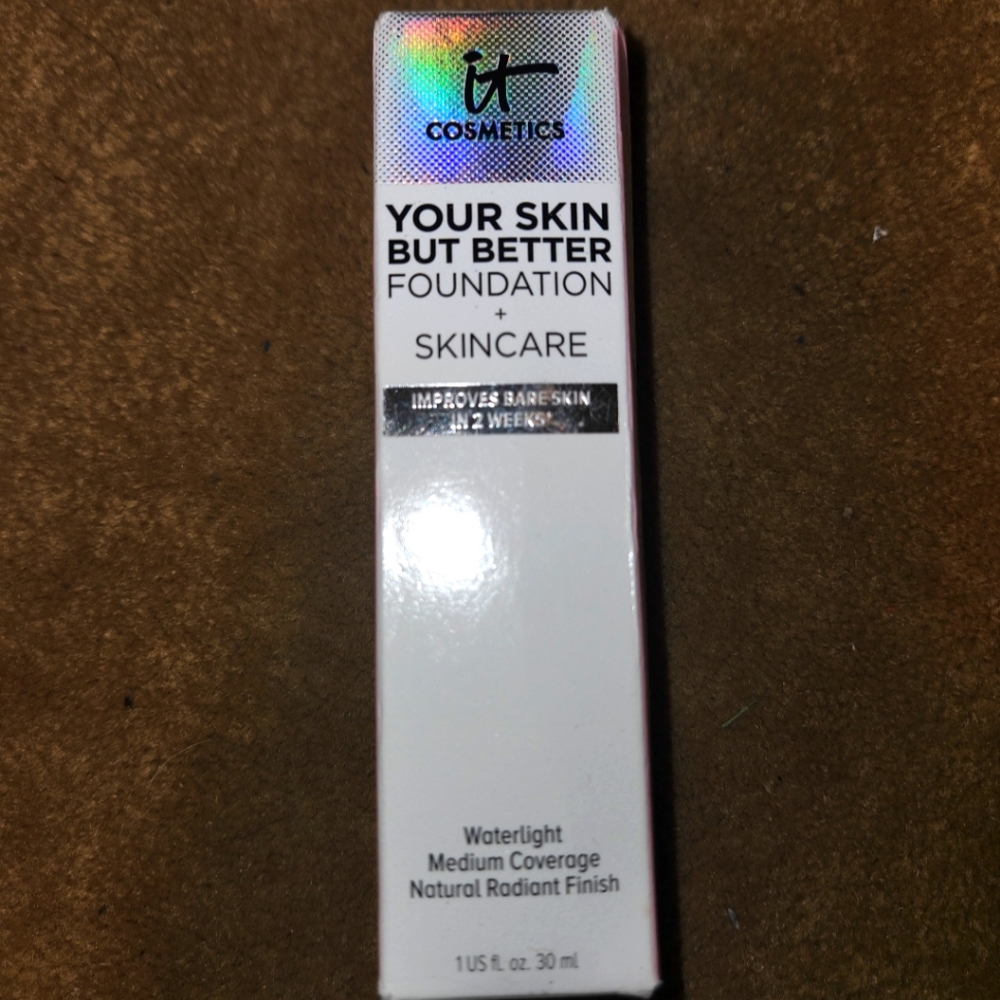 It cosmetic foundation + skincare